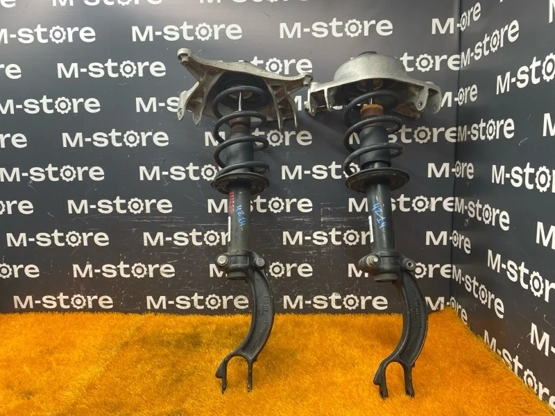 Стойка подвески Audi A4 2011 8K0413031CH B8/8K CDNB, передняя