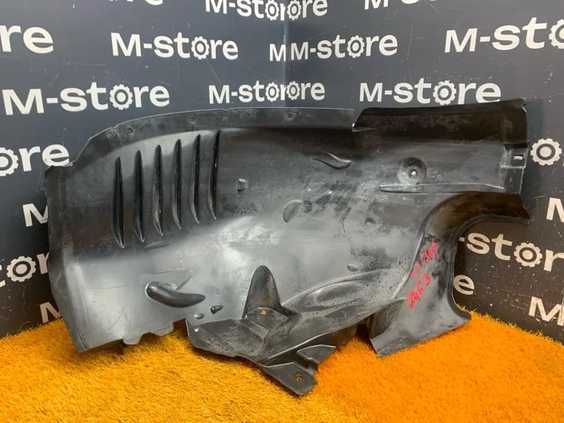 Подкрылок Mercedes-Benz C-Class 2009 A2046981330 W204 271.950, передний левый