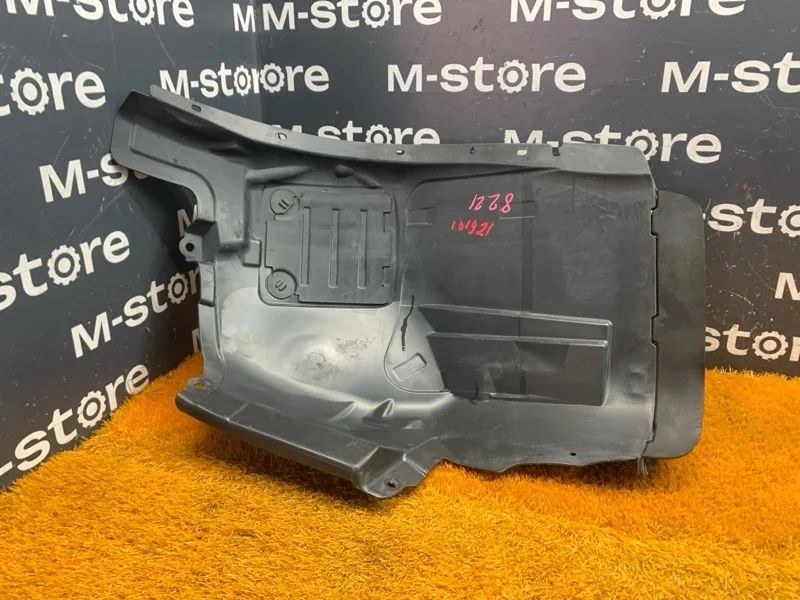 Подкрылок Bmw X1 2011 51717290160 E84 N46B20B, передний правый