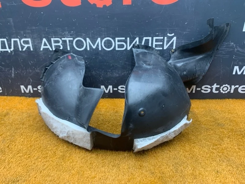 Подкрылок Volkswagen Tiguan 2009 5N0805912A 5N CAWB, передний правый