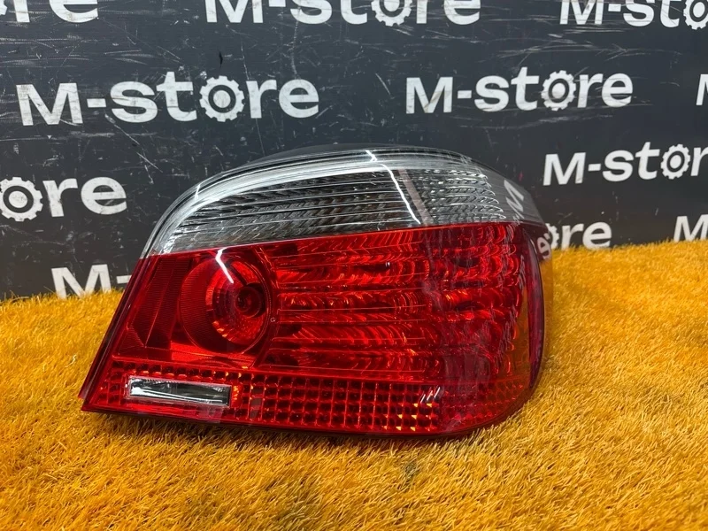Фонарь задний Bmw 5-Series 2006 7165738 E60 N52B25A, правый