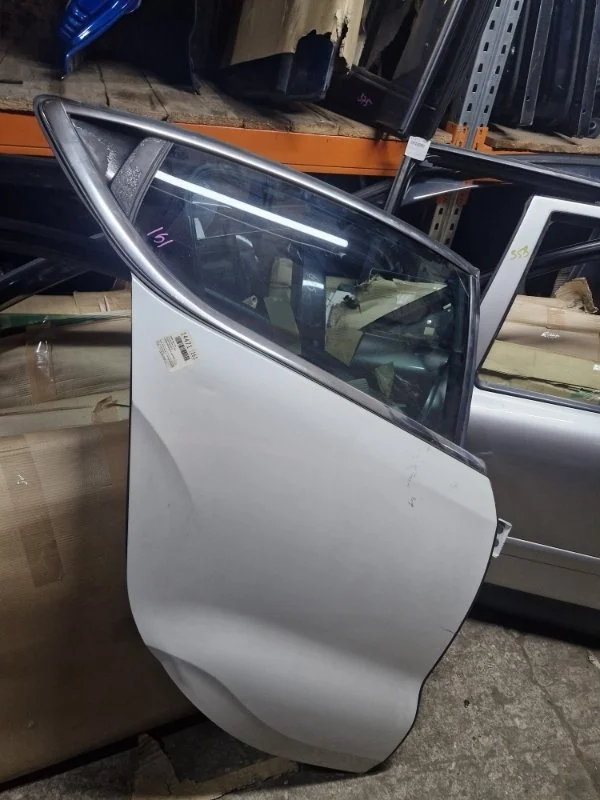 Дверь Citroen DS4 2012