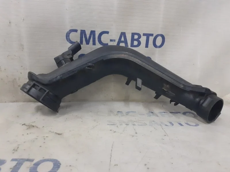Патрубок интеркулера Volkswagen Tiguan 2008-2011 03C145673H 1.4T
