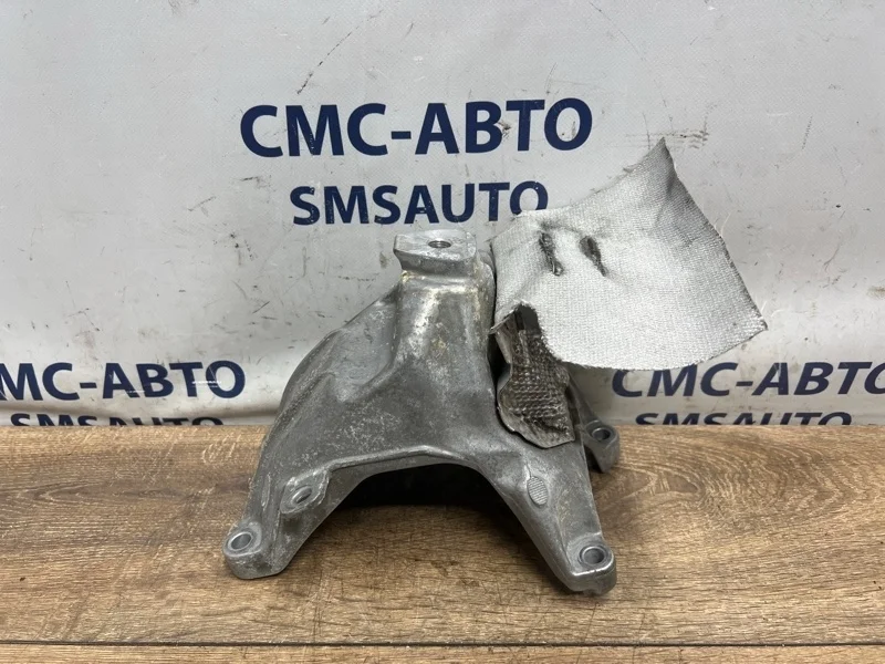 Кронштейн ДВС Audi A6 8K0199308CH C7 2.0 CYP, передний правый