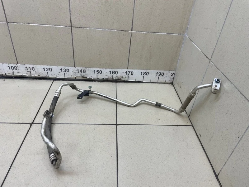 Трубка кондиционера Hyundai Solaris 2011 977634L000 1.4 G4FA MT