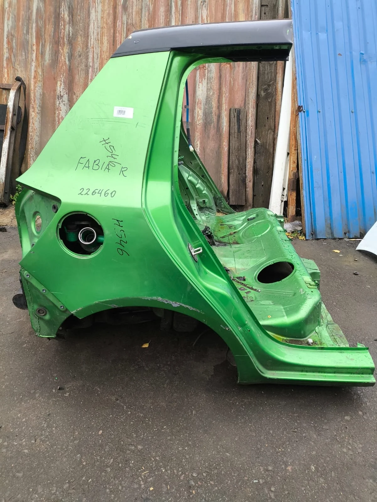 Крыло SKODA FABIA 2 2007- заднее правое зелёное б/у FABIA 2(2007-2015)