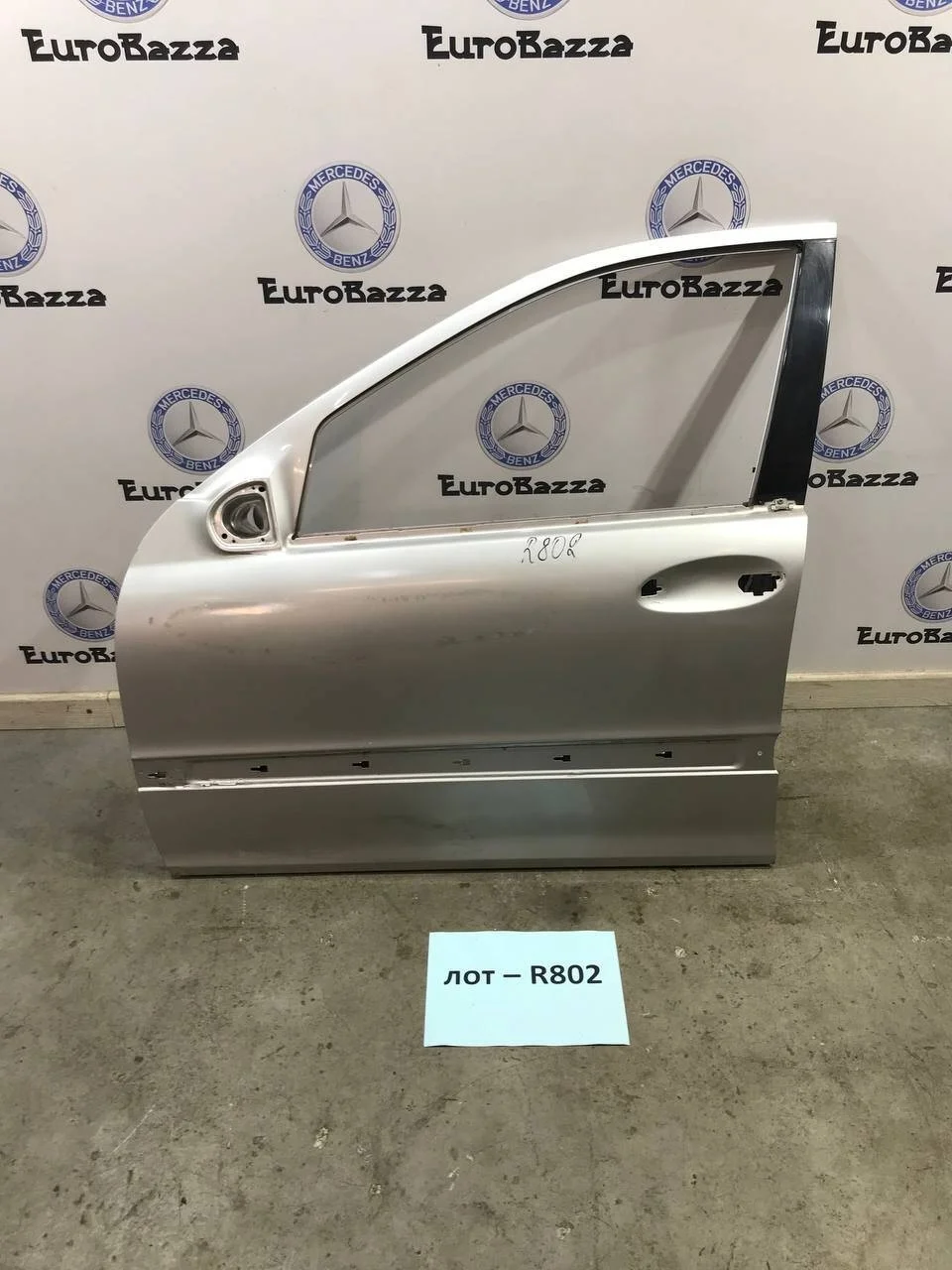 Дверь передняя левая Mercedes W203