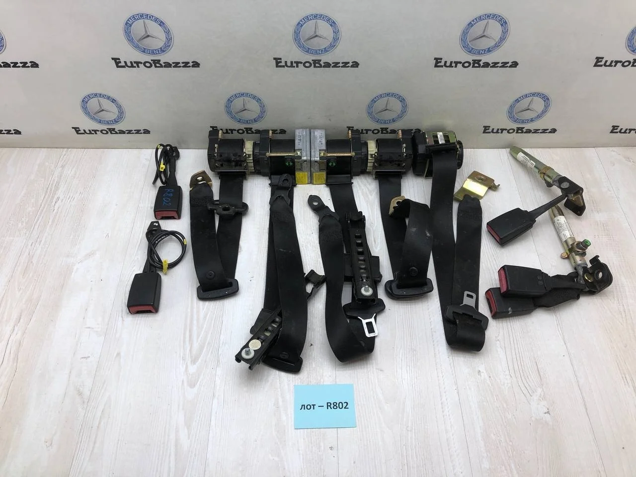 Ремни безопасности с ответной частью Mercedes W203