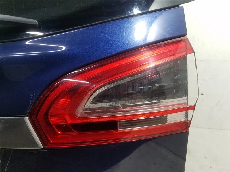 Фонарь задний внутренний правый Ford S-MAX (06-15)