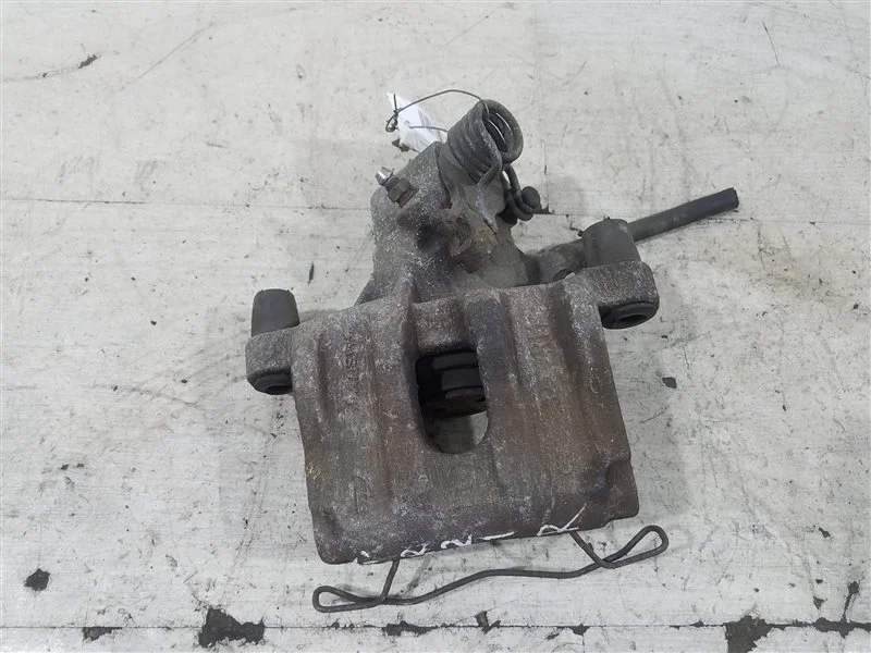 Суппорт задний правый Ford Focus 2 (08-11) 1.8L