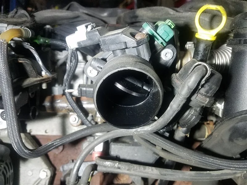 Дроссельная заслонка Ford C-MAX (07-10) 2.0L