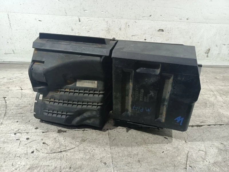 Корпус воздушного фильтра Ford Focus 2 ST (04-08)