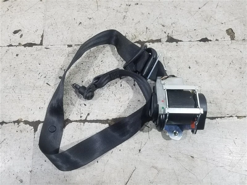 Ремень безопасности пер левый Ford Focus 3 (11-14)