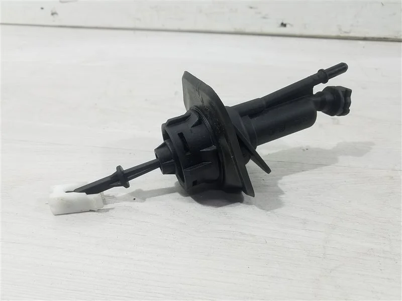 Главный цилиндр сцепления Ford Focus 2 (08-11)