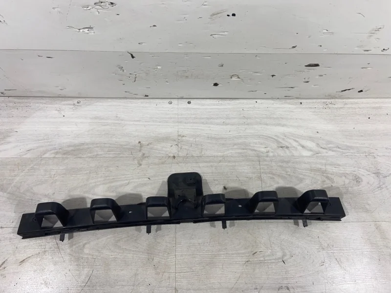 Кронштейн заднего бампера задний FORD Focus 3