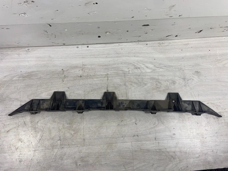 Кронштейн заднего бампера задний FORD Focus 1