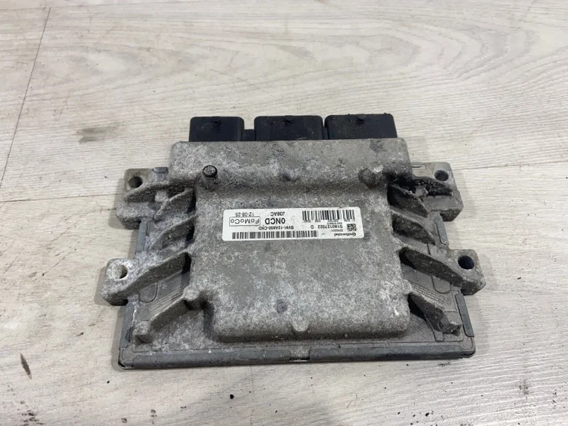 Блок управления двигателем Ford Focus 3 (11-14)