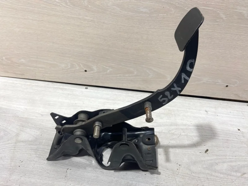 Педаль сцепления Ford S-MAX (06-15) SAV 2.0L