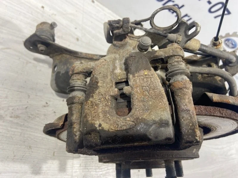 Суппорт задний правый Ford S-MAX (06-15) SAV 2.0L