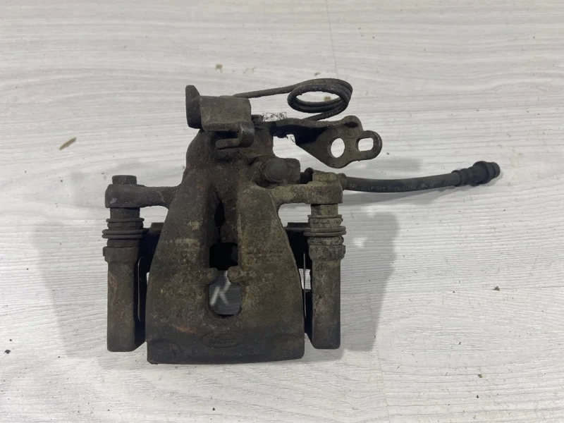 Суппорт задний правый Ford S-MAX (06-15) SAV 2.0L