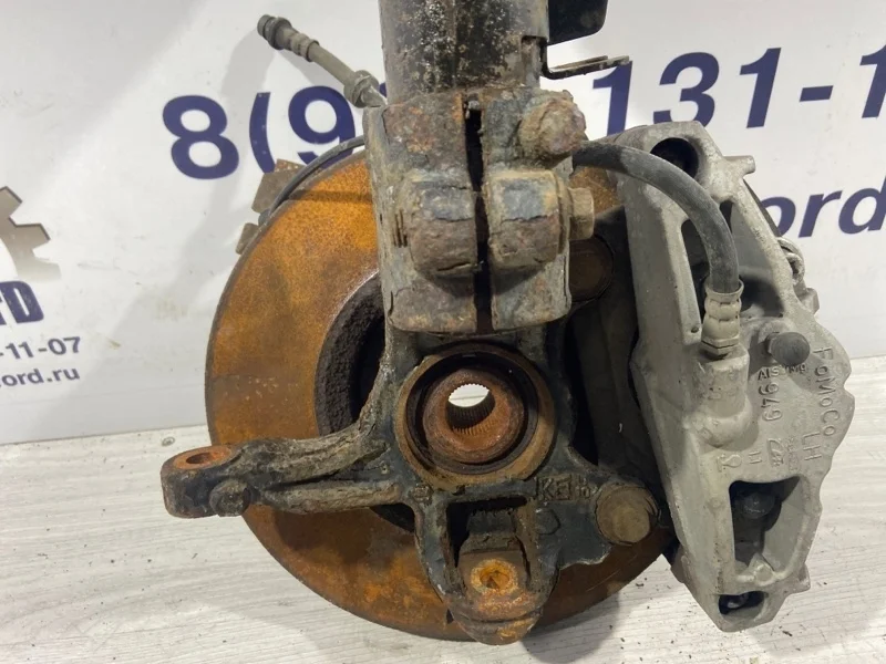 Кулак поворотный передний левый Ford S-MAX (06-15)