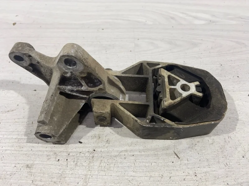 Опора двигателя задняя Ford Focus 3 (11-14)