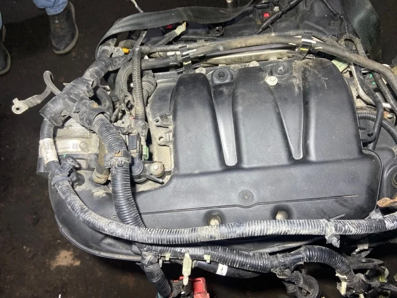 Коллектор впускной Ford Explorer (11-16) SUV 3.5L