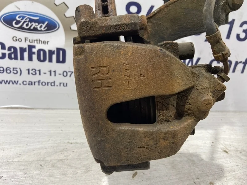 Суппорт передний правый Ford Focus 3 (11-14)