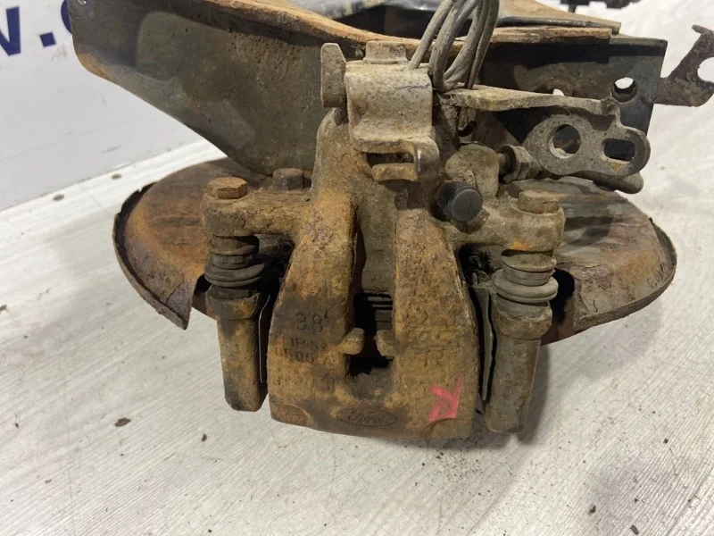 Суппорт задний правый Ford Mondeo 4 (07-14)