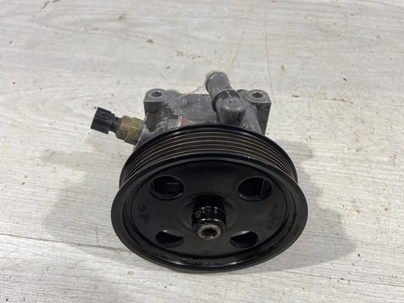 Насос гидроусилителя Ford Focus 2 (08-11) ХЭТЧБЭК