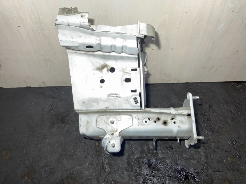 Лонжерон передний левый Ford Focus 3 (11-14)