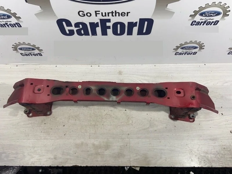 Усилитель переднего бампера Ford Focus 3 (11-14)