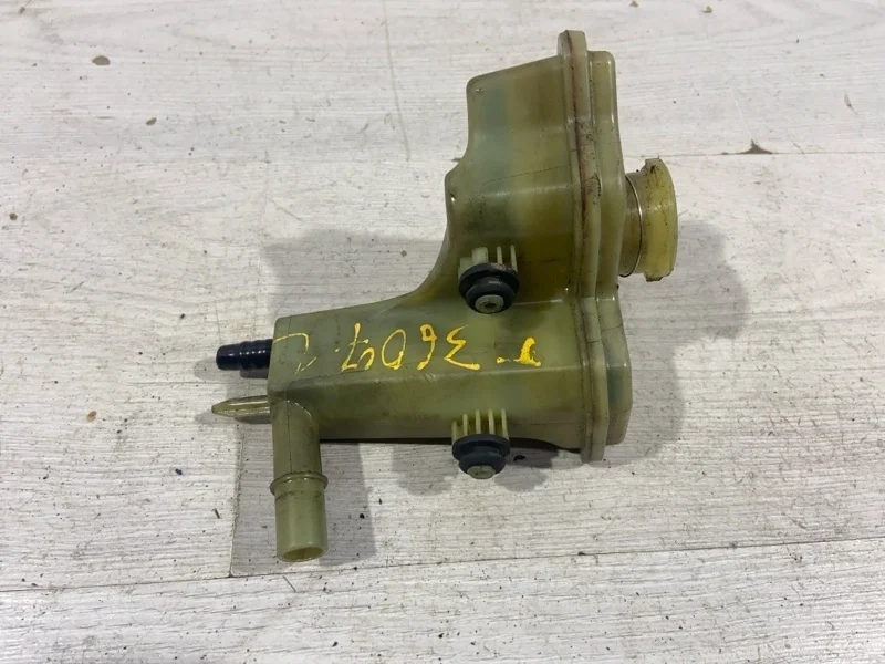 Бачок гидроусилителя Ford Fusion (01-12) UAV 1.6L