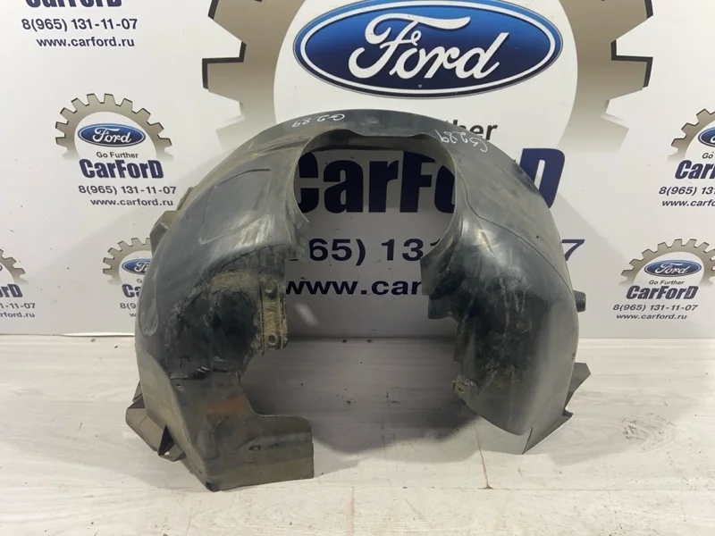 Подкрылок передний правый Ford Focus 3 (11-14)