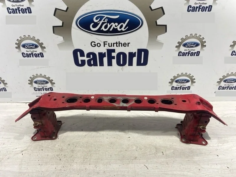 Усилитель переднего бампера Ford Focus 3 (11-14)