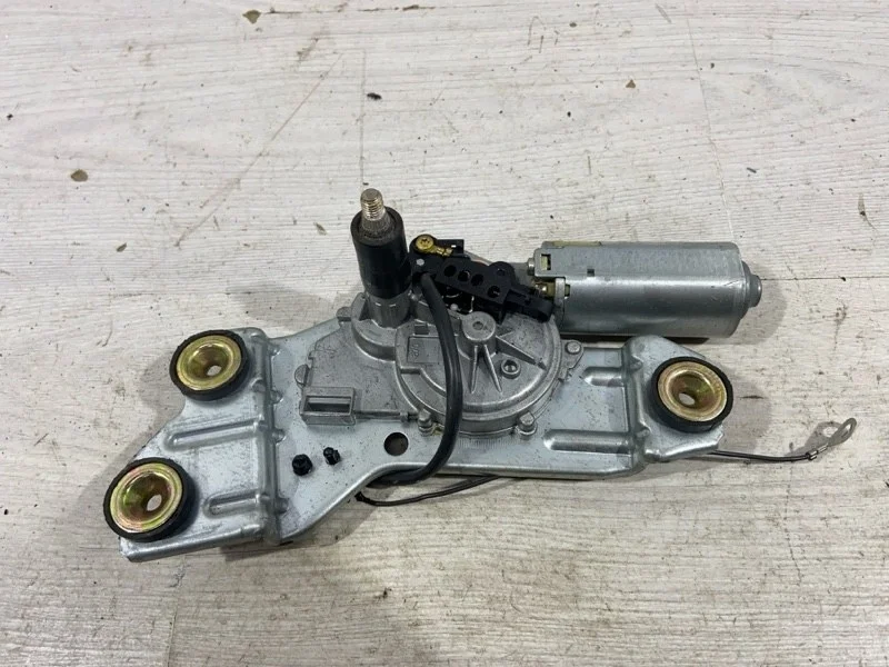 Моторчик стеклоочистителя задний FORD Focus 1