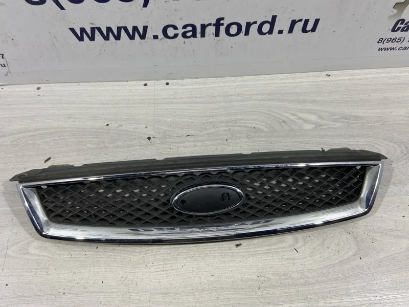 Решетка радиатора Ford Focus 2 (04-08) ХЭТЧБЭК