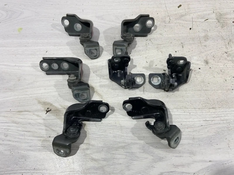 Петля двери Ford MONDEO 5 (2019&gt;) СЕДАН 2.5L I4