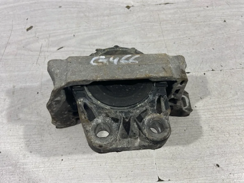 Опора двигателя правая Ford Kuga 1 (08-12) SUV