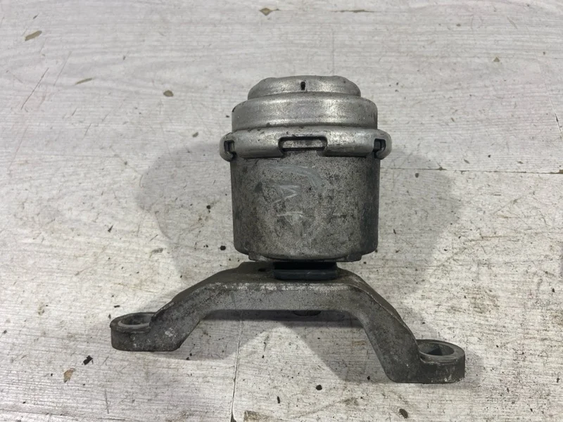 Опора двигателя правая Ford Mondeo 4 (07-14) СЕДАН