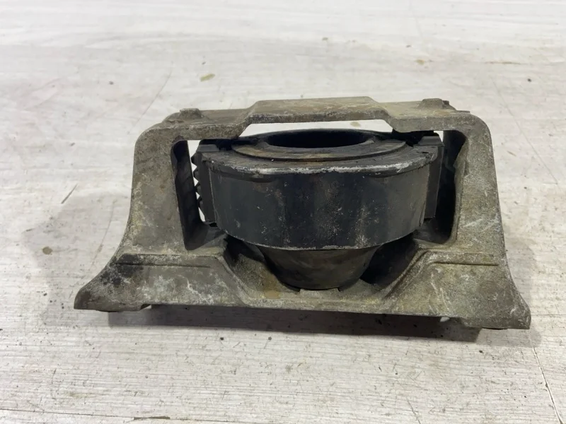 Опора двигателя правая Ford Focus 2 (08-11)