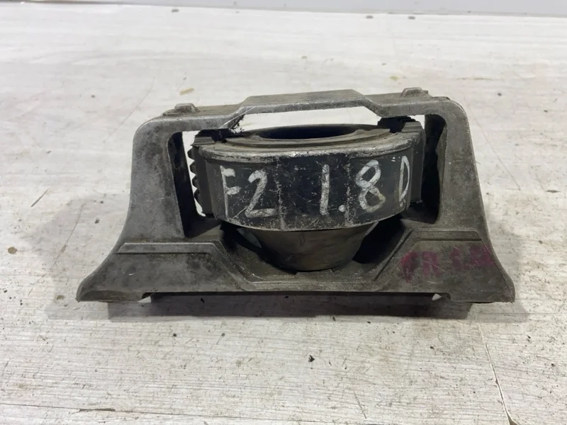 Опора двигателя правая Ford Focus 2 (08-11)