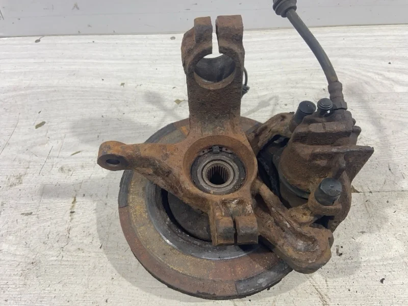 Кулак поворотный передний левый Ford FOCUS 1 USA