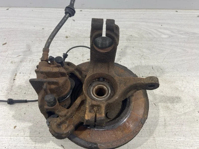 Кулак поворотный передний правый Ford FOCUS 1 USA