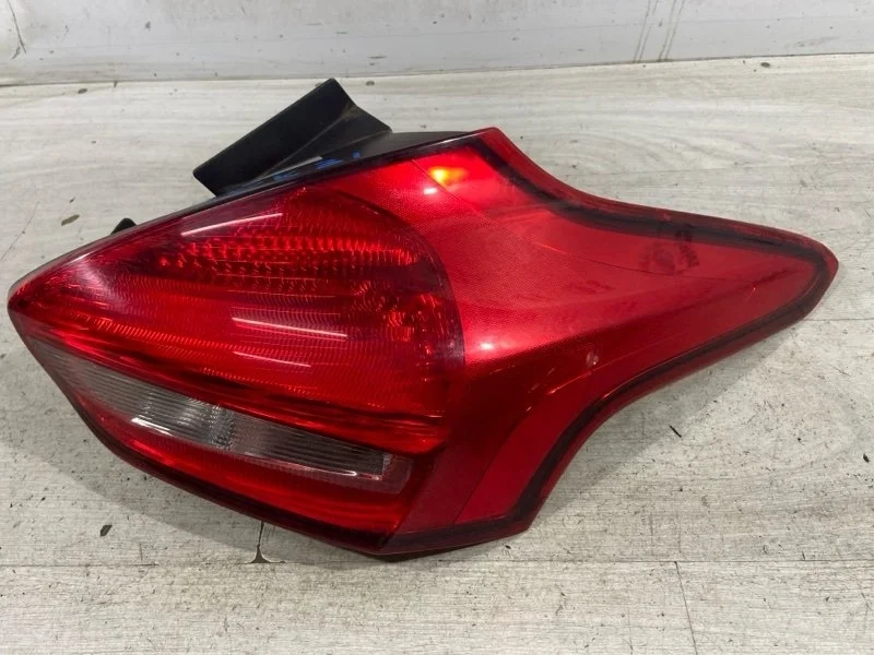 Светодиодный фонарь задний правый Ford Focus 3