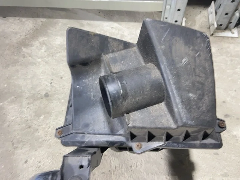 Корпус воздушного фильтра Ford Focus 2 (04-08)