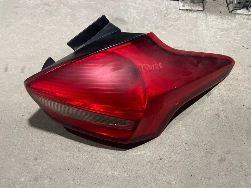 Светодиодный фонарь задний правый Ford Focus 3