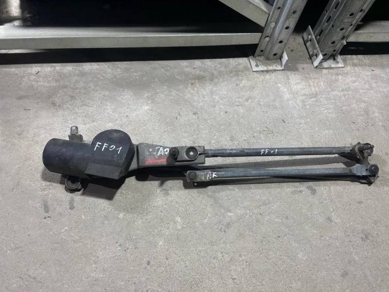 Трапеция стеклоочистителей в сборе задняя левая