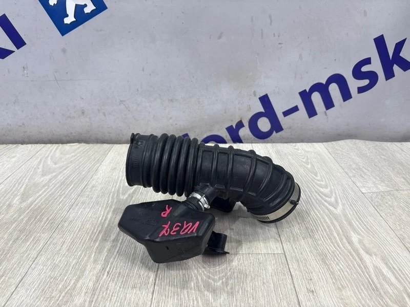 Патрубок дроссельной заслонки INFINITI FX37 2010