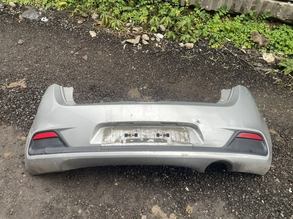 бампер задний kia ceed 2 JD дорестаил 5d дефект